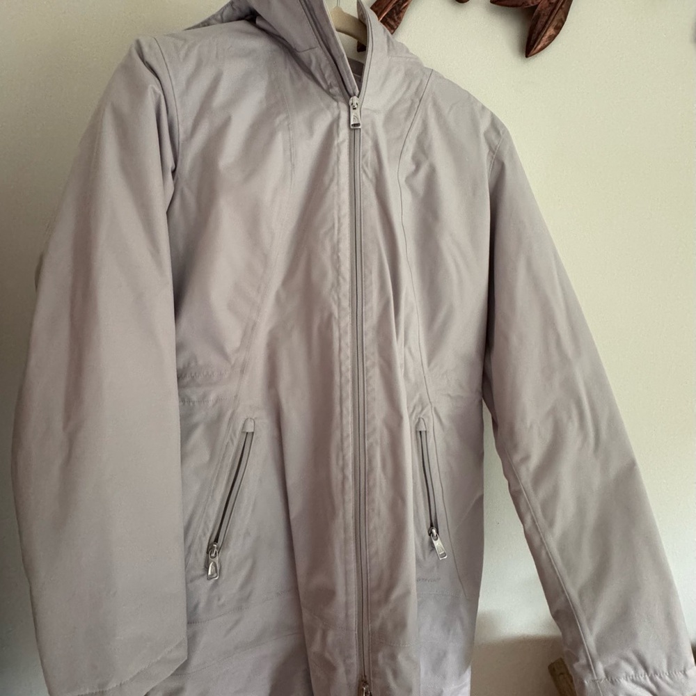 The North Face Women's Quilted Jacket - Soft Gray